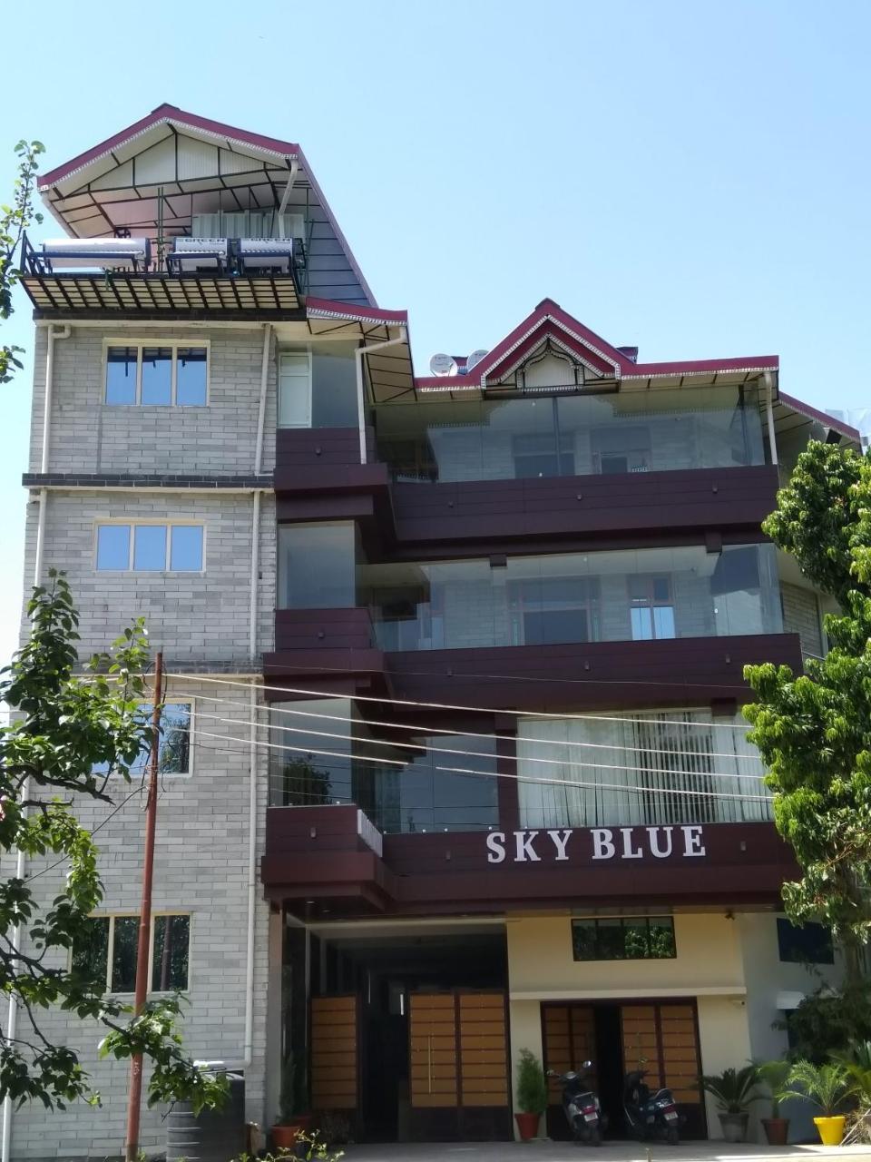 Hotel Sky Bule & Restaurant Khas Nagrota Luaran gambar
